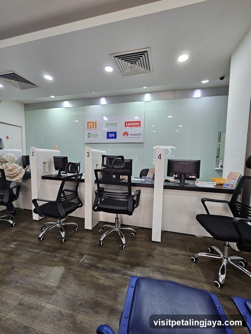 Service Desk Interior