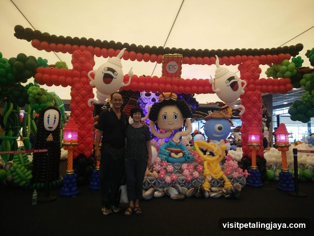 Spirited Away Balloon Art Display