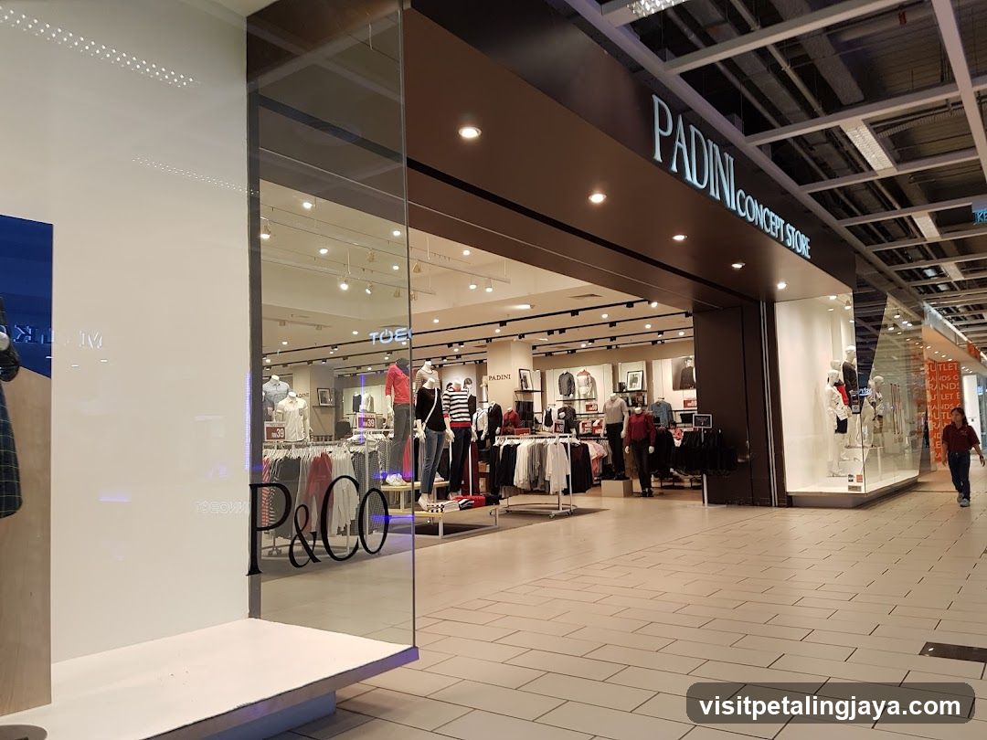 Padini Concept Store Entrance