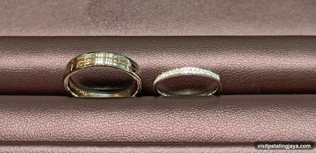 Wedding Rings Display