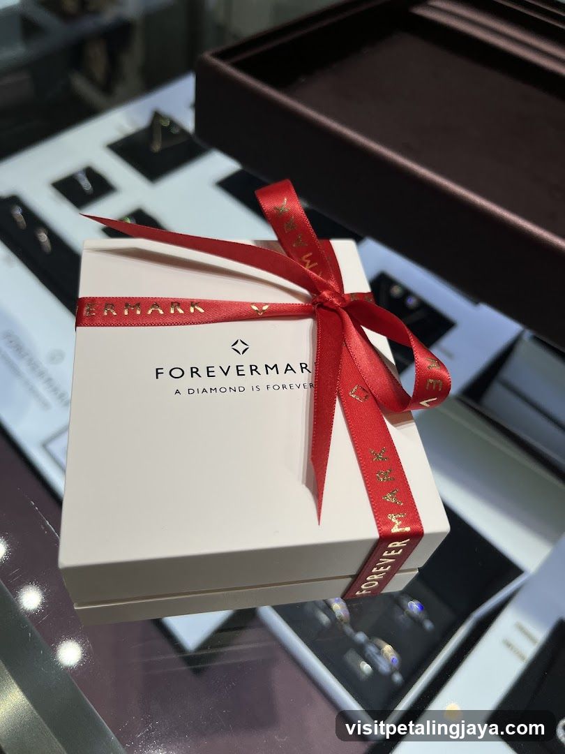 Forevermark Gift Box
