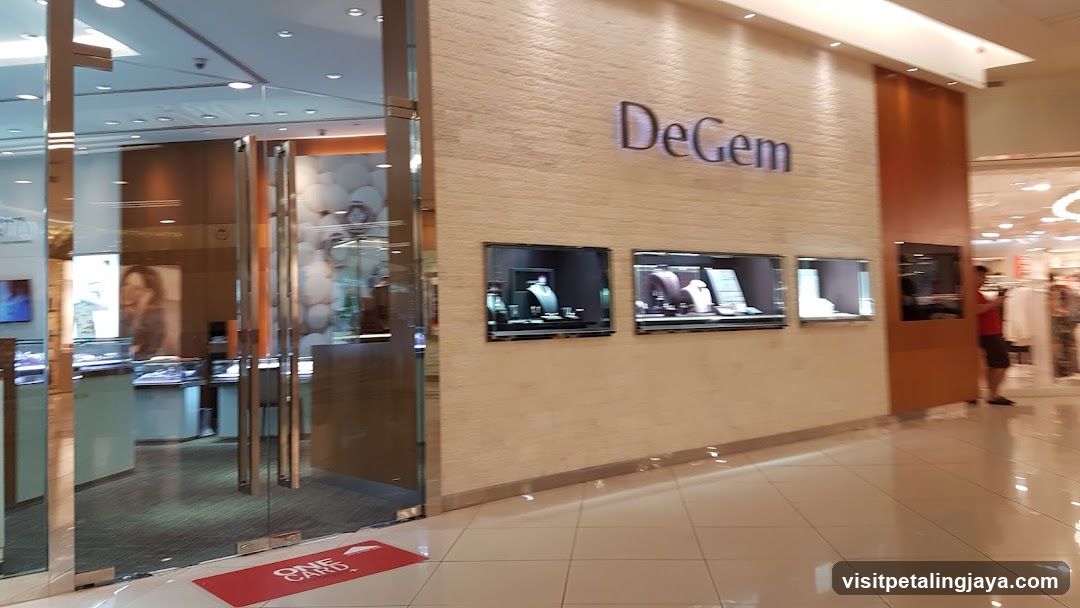DeGem (One Utama Boutique)