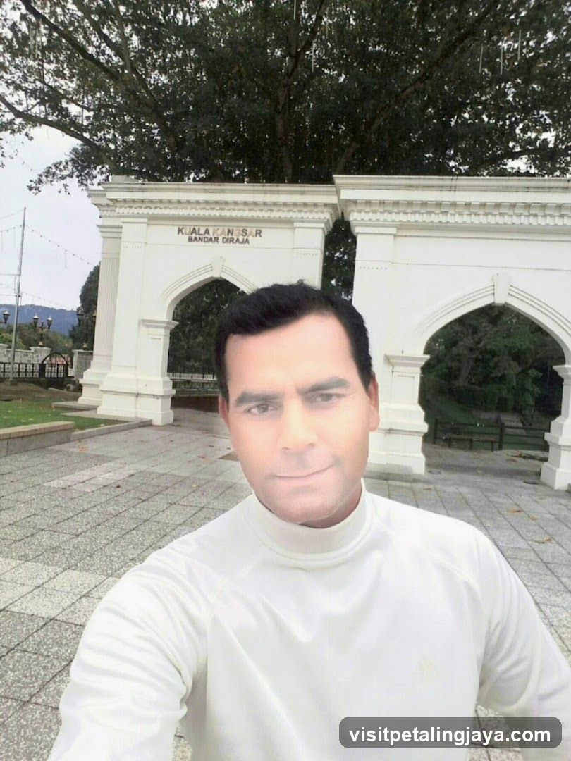 Selfie at Kuala Lumpur City Centre Entrance