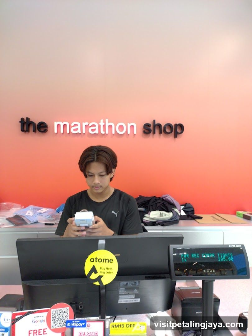 The Marathon Shop Lalaport BBCC