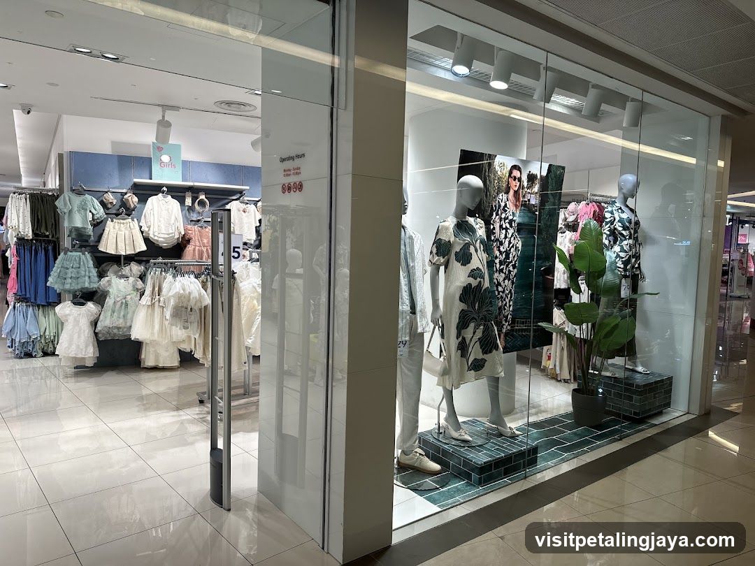 Max Fashion Lalaport BBCC