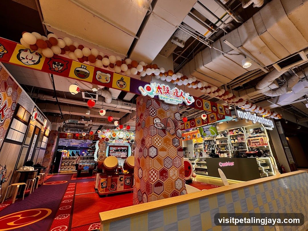 Daimajin Store Interior