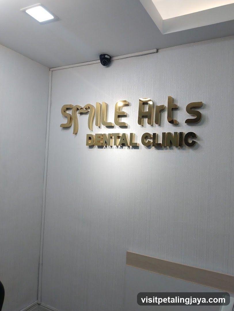 Smile Arts Dental Clinic Interior Signage