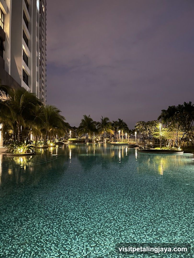 Tropicana Gardens - Block (C)yperus Residence