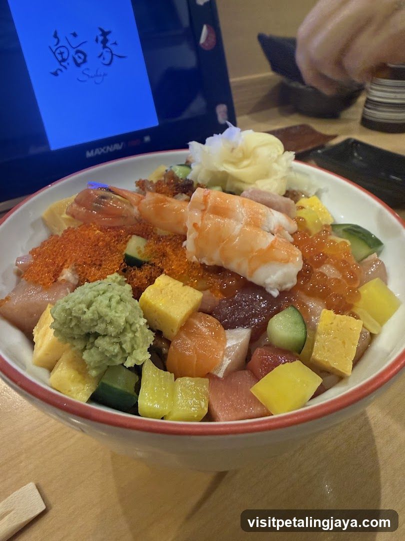 Sashimi Bowl with Shrimp and Tuna