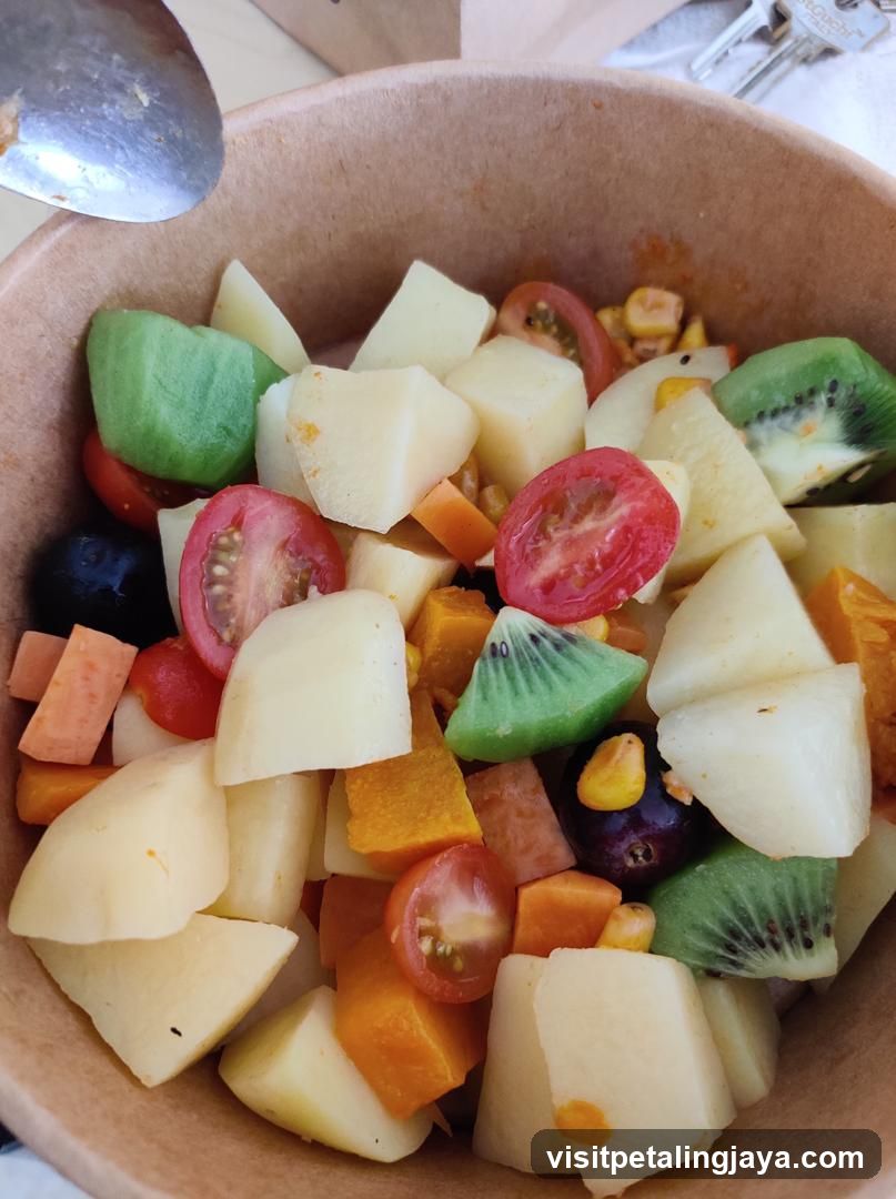 Fruit and Vegetable Bowl