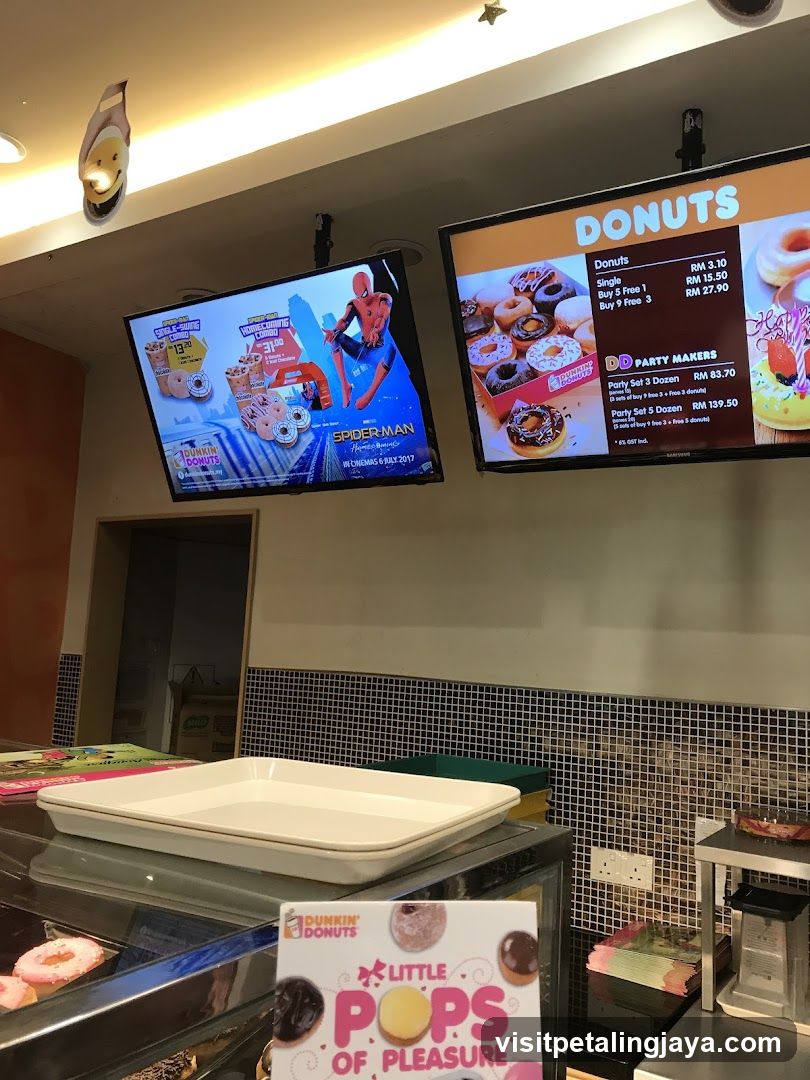 Dunkin Donuts Interior Display