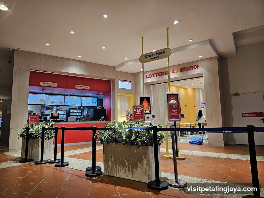 Lotteria Counter Interior View