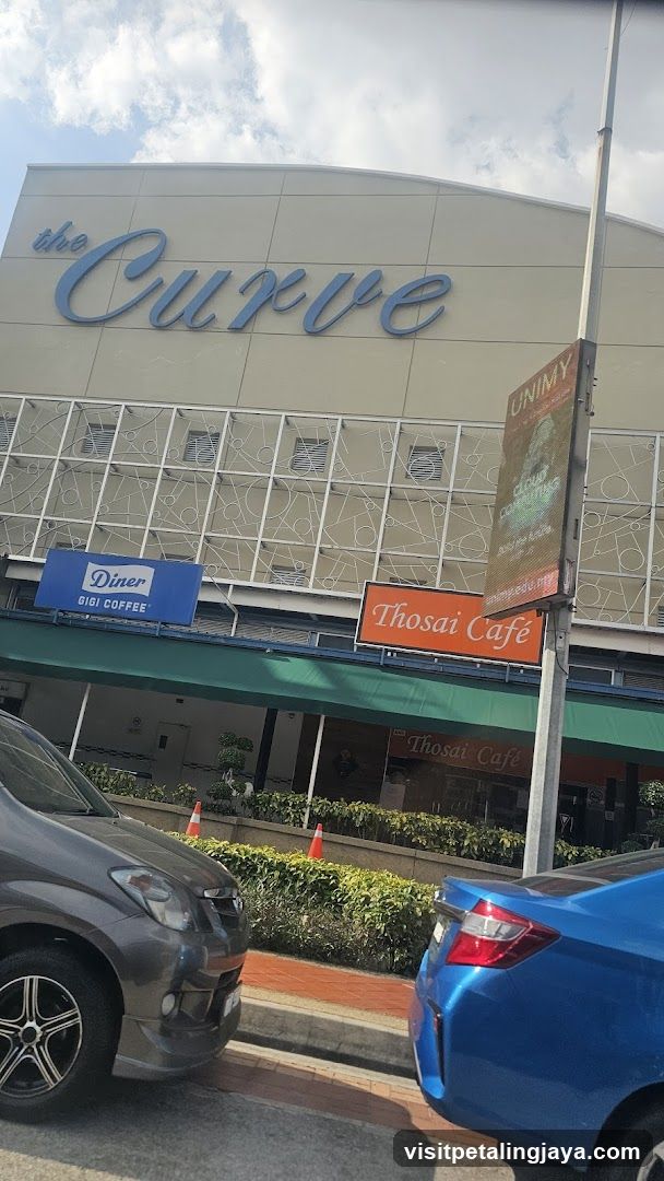 The Curve Mall Exterior