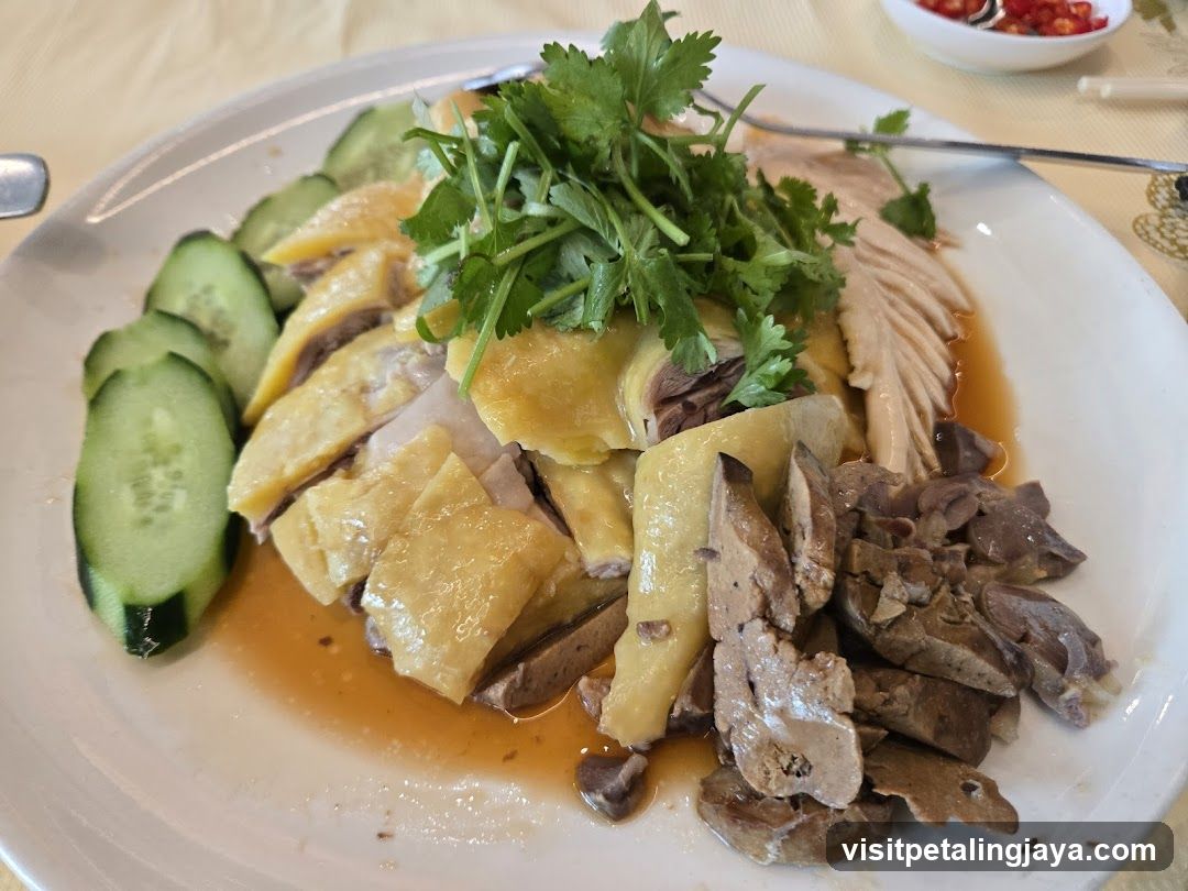 Sliced Chicken with Offal and Cucumber