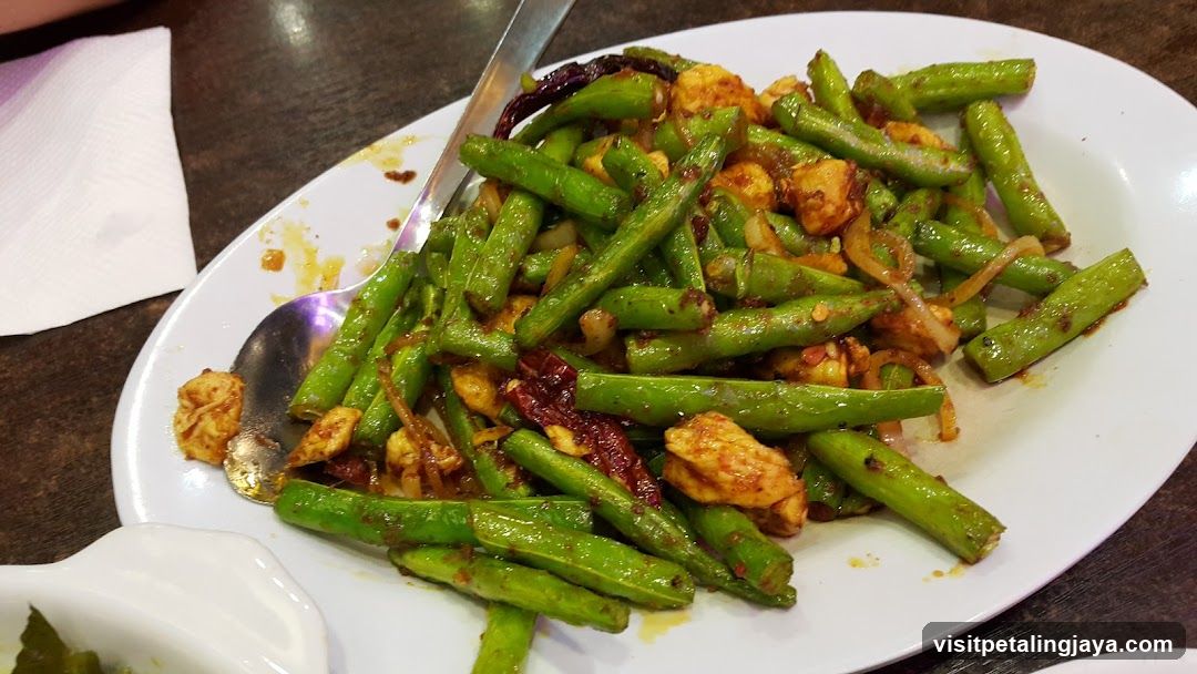 Stir-fried Green Beans with Chicken
