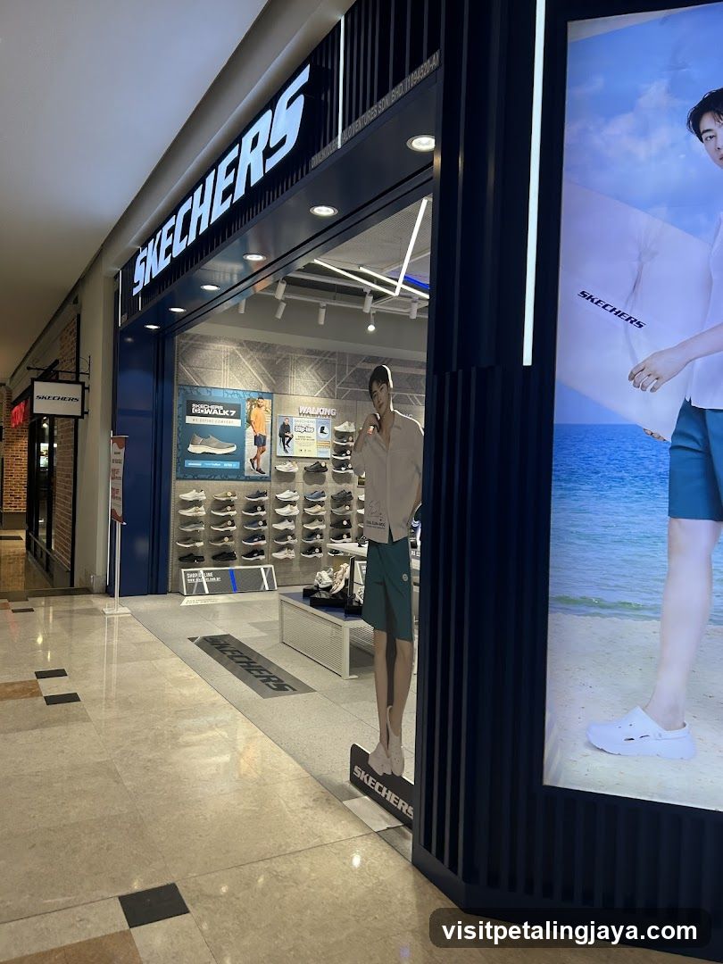 SKECHERS The Curve