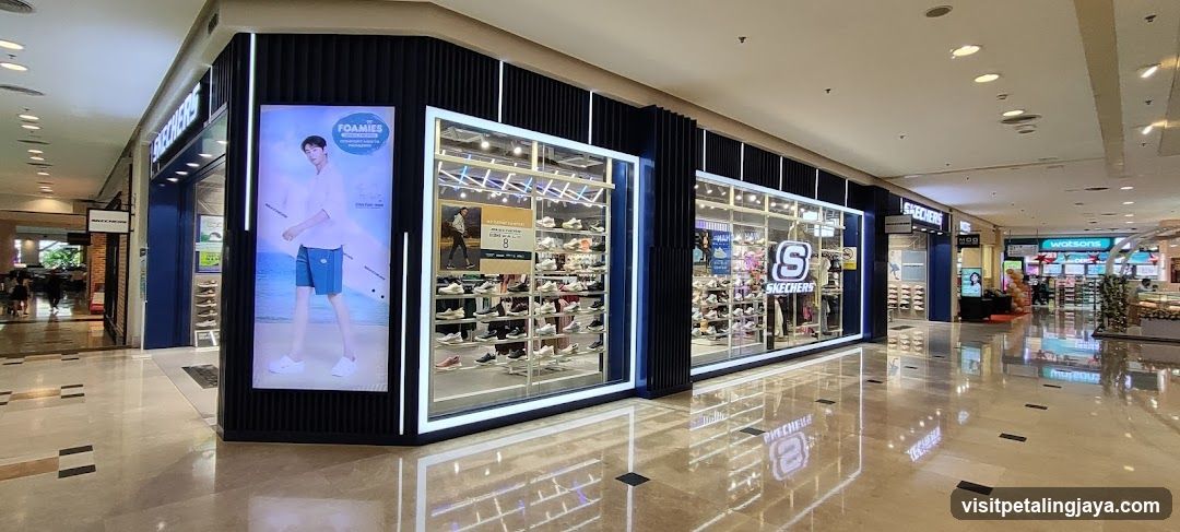 SKECHERS The Curve