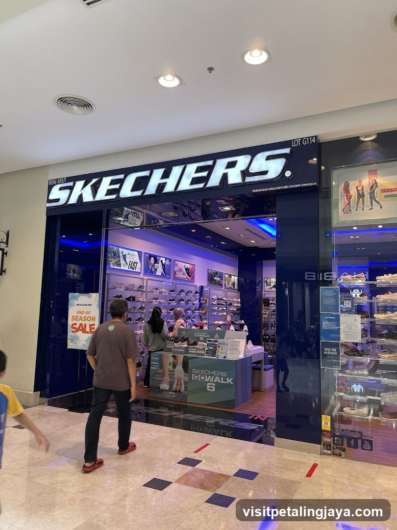 Skechers Store Entrance