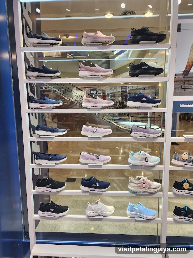 Skechers Shoe Display Rack