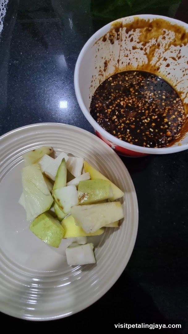 Fruit Salad with Sauce