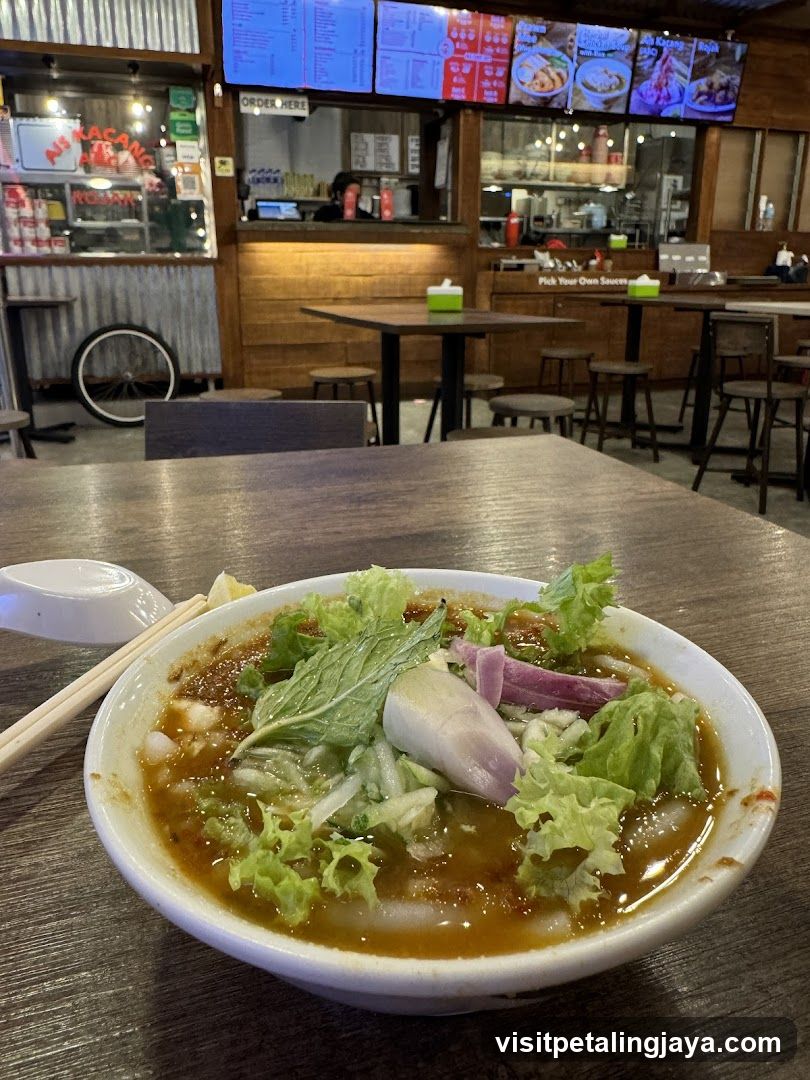 Bowl of Noodle Soup with Vegetables