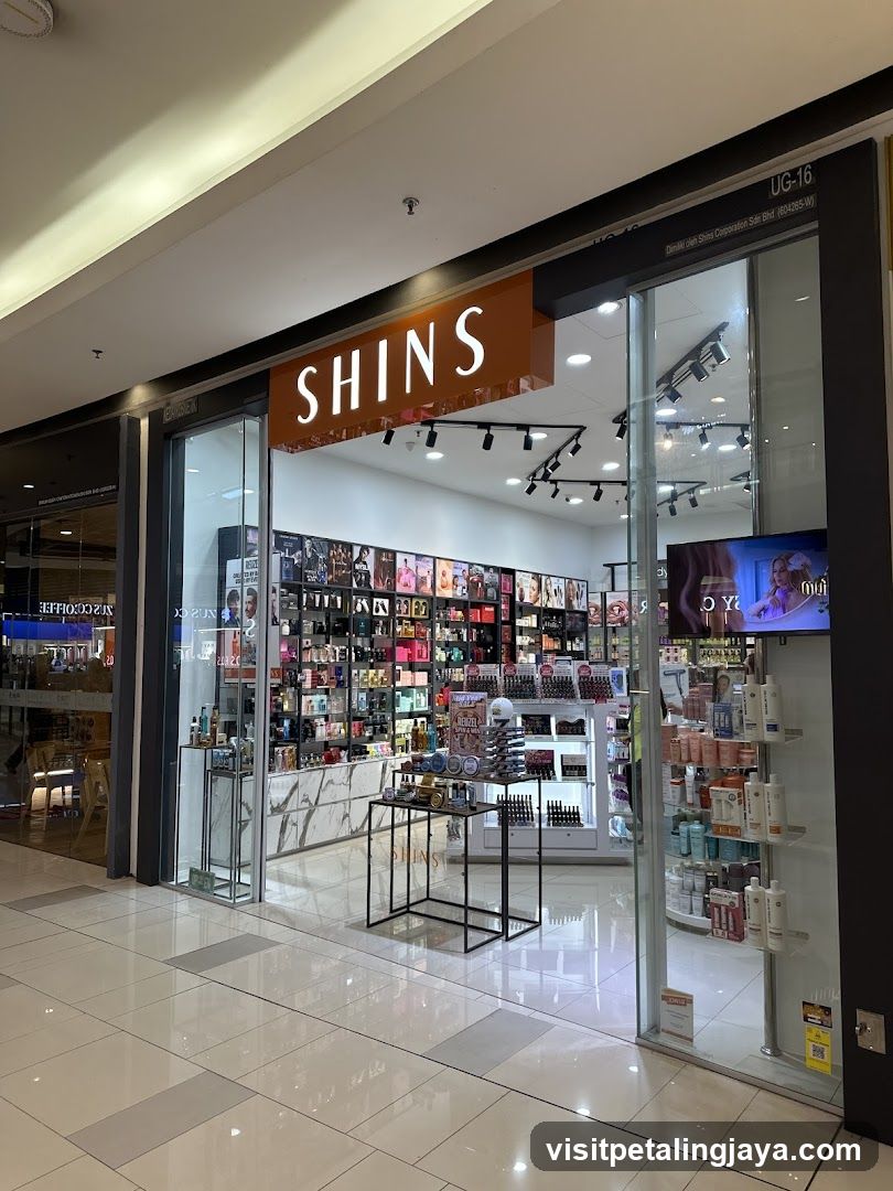 SHINS Paradigm Mall PJ