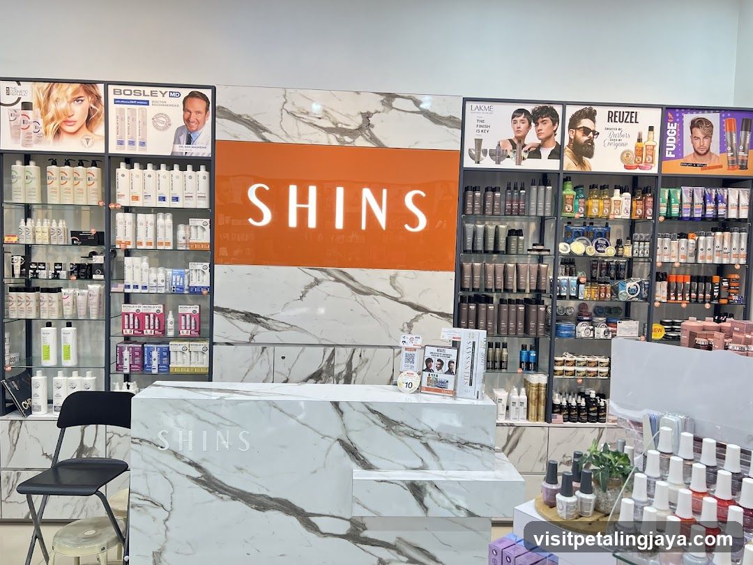 Shins Store Interior
