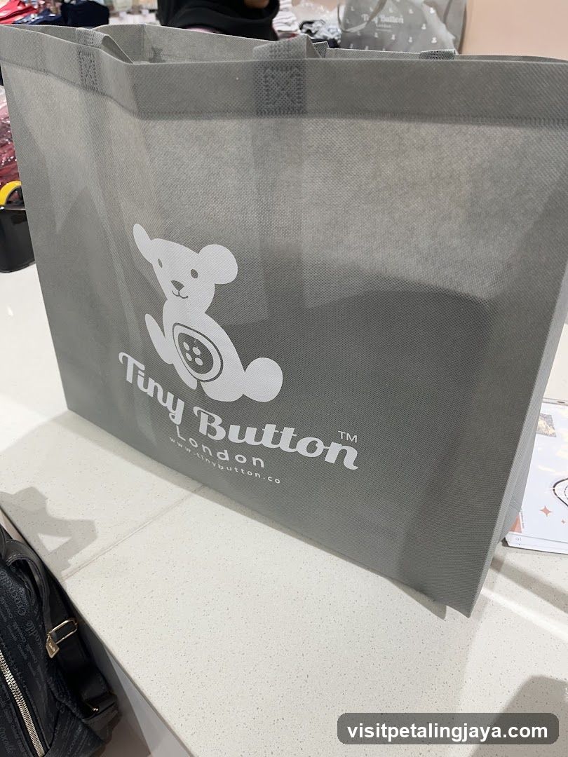 Tiny Button Shopping Bag