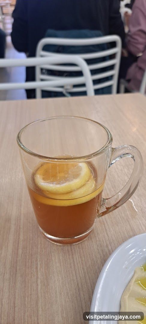 Lemon Tea in Glass Mug