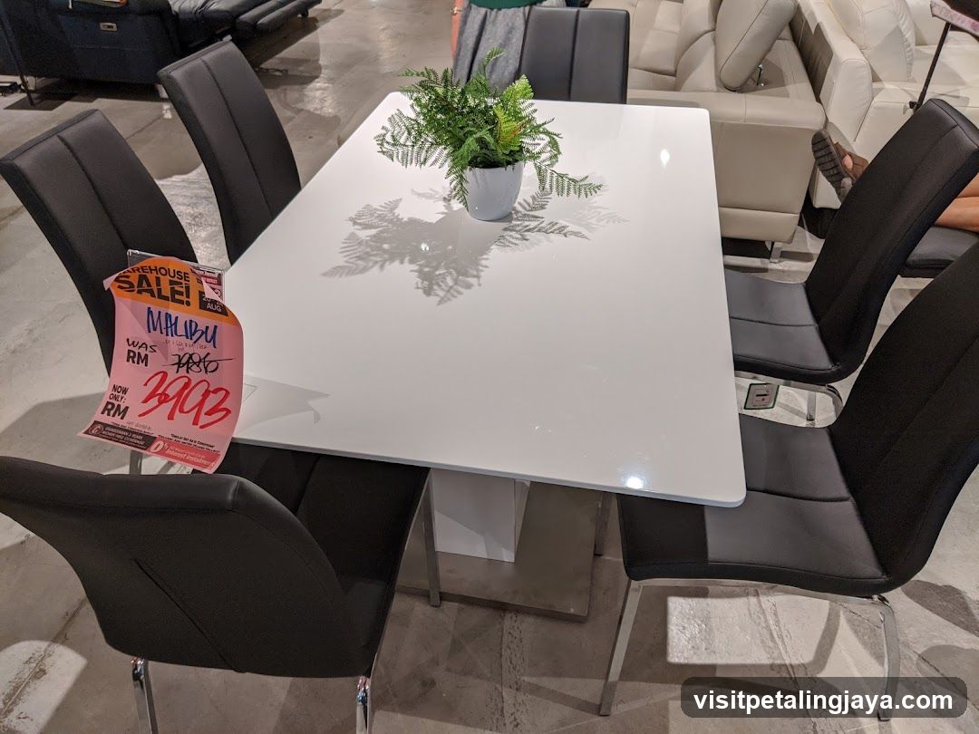 Dining Set Sale Display