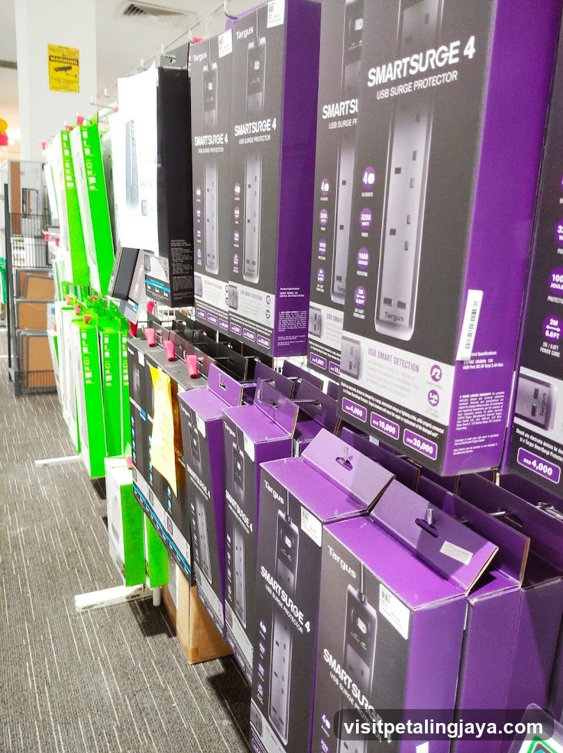 SmartSurge 4 USB Surge Protector Display