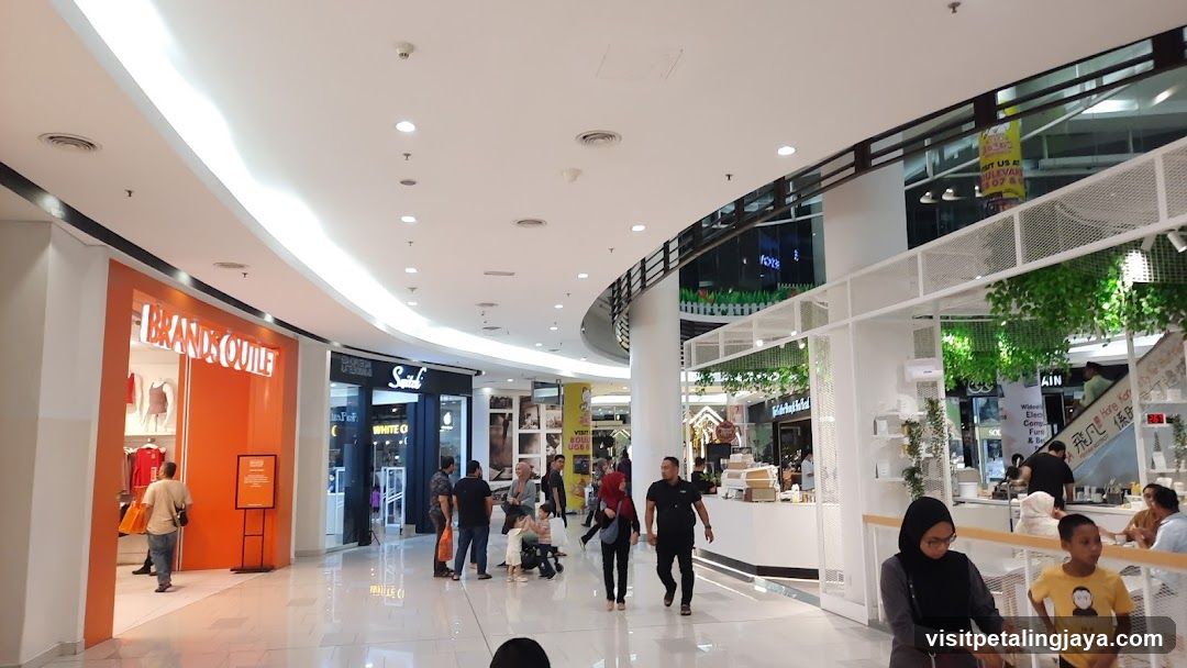Original Classic - Paradigm Mall PJ