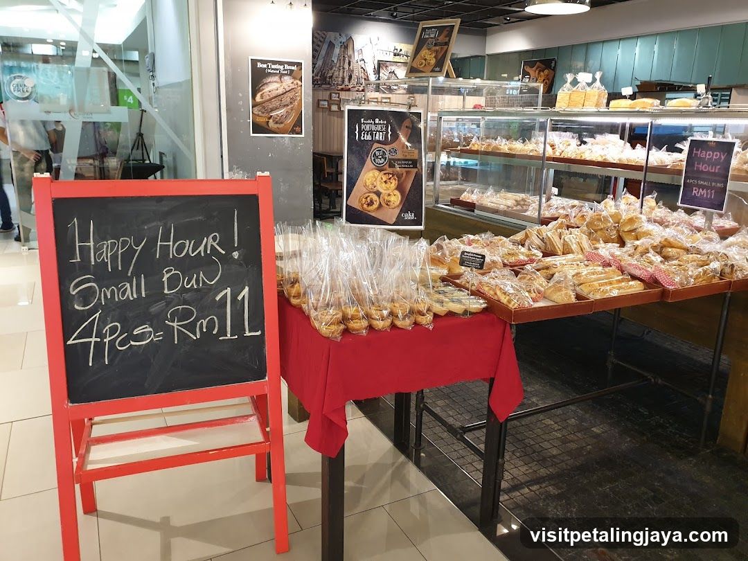 Bakery Interior Display