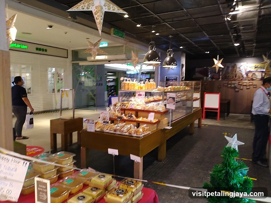 Bakery Display Interior