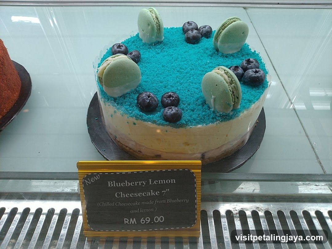 Blueberry Lemon Cheesecake Display
