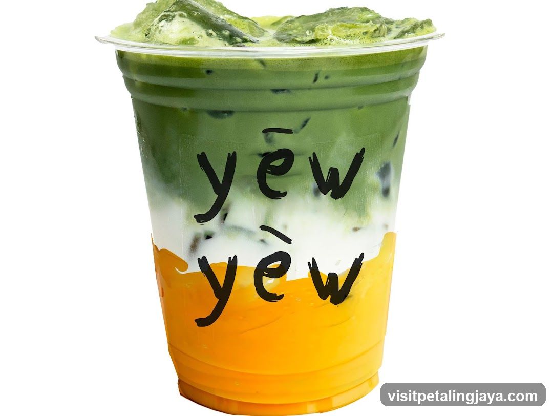 Matcha Latte with Mango Layer