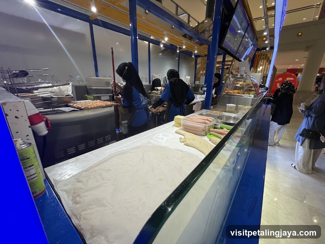 Food Preparation Area in Mall