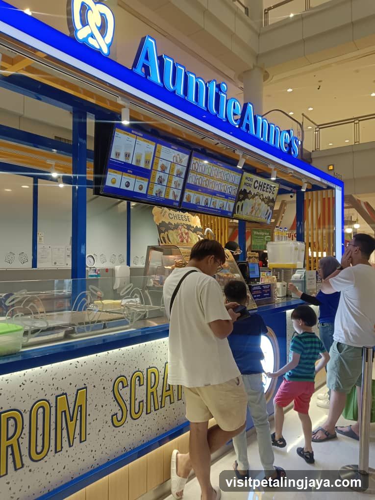 Auntie Anne's Food Stall Interior