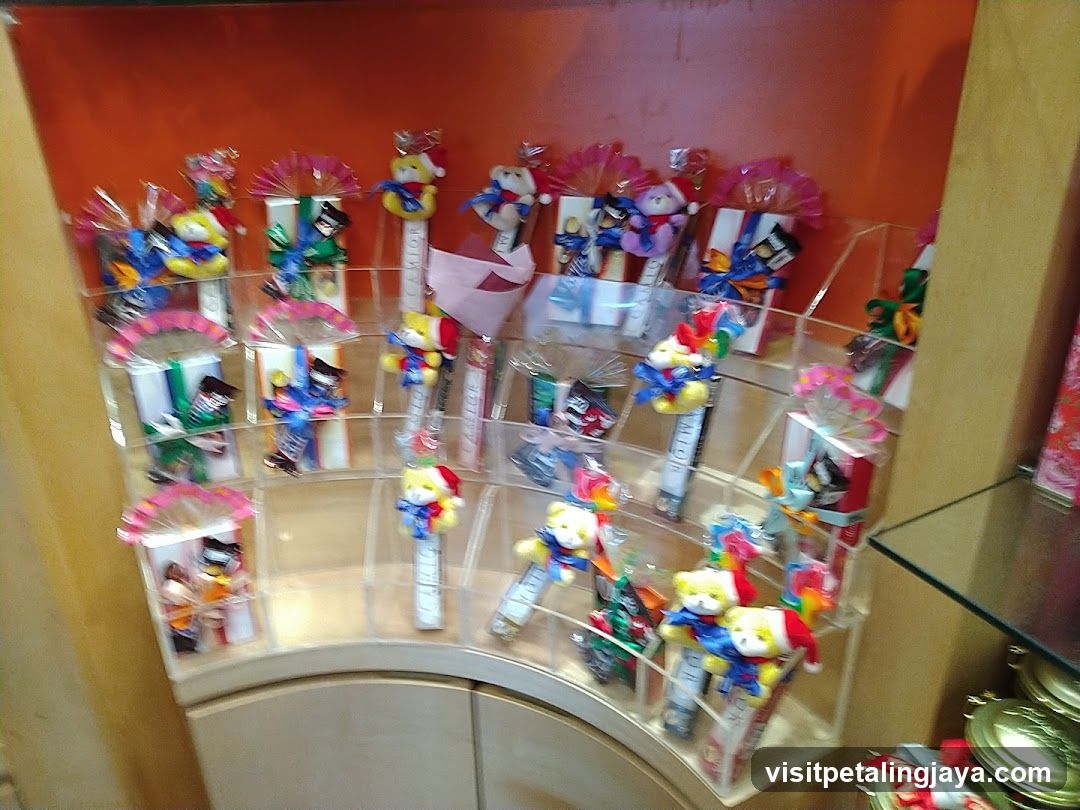 Display of Pen Gifts