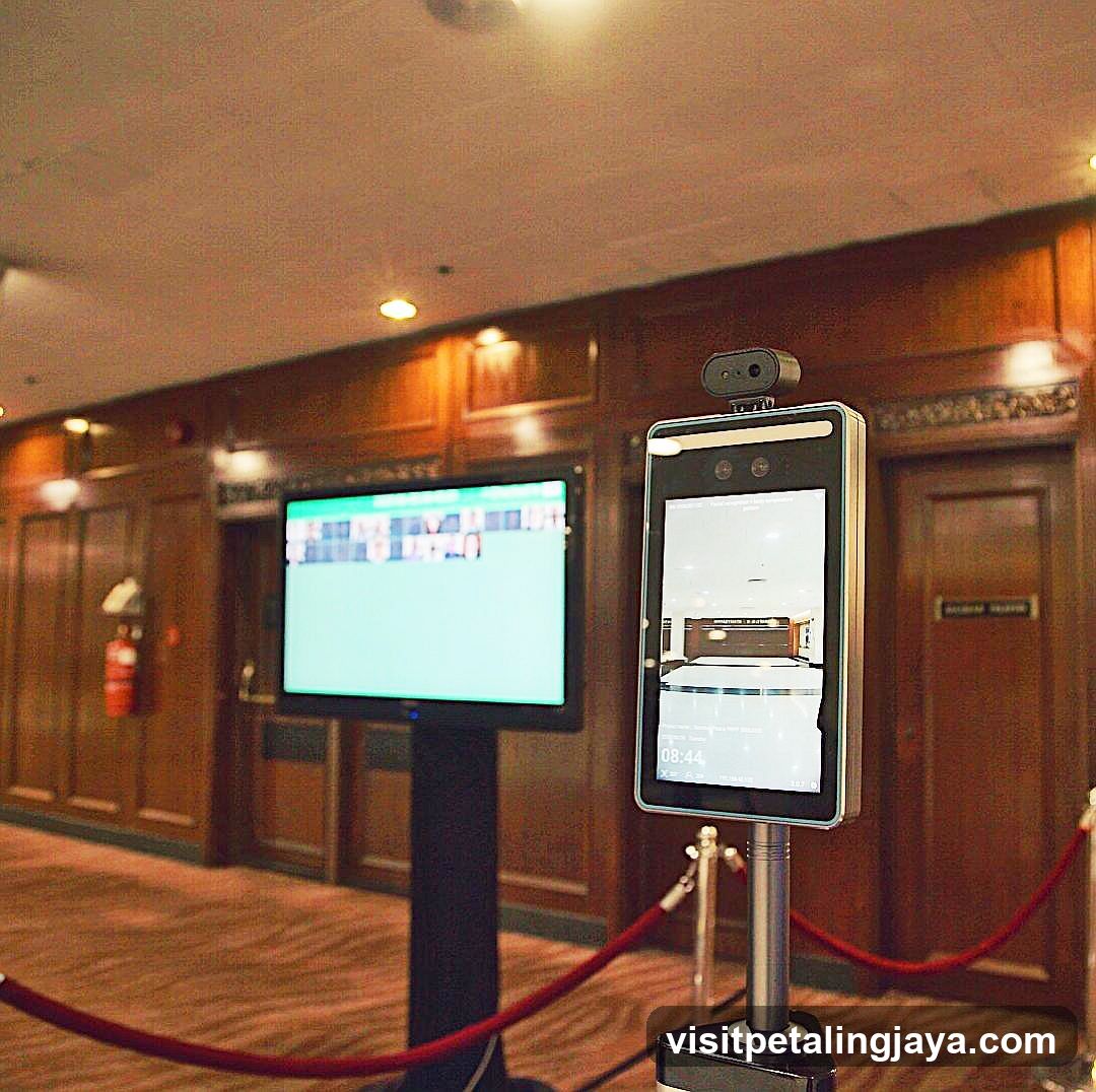 Face Recognition Kiosk in Lobby
