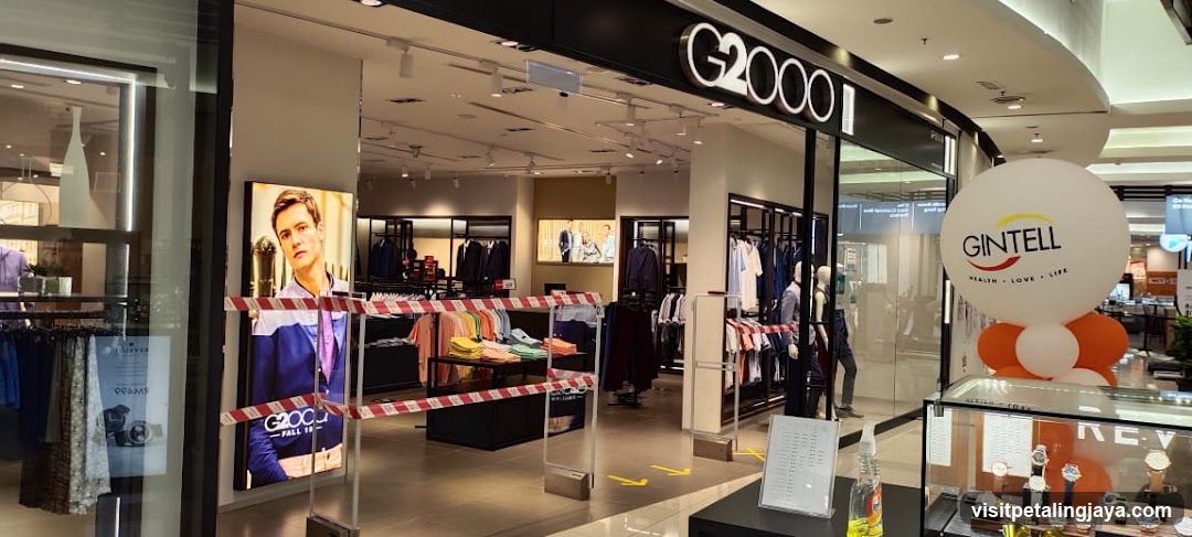 G2000 Storefront with Gintell Balloon Display