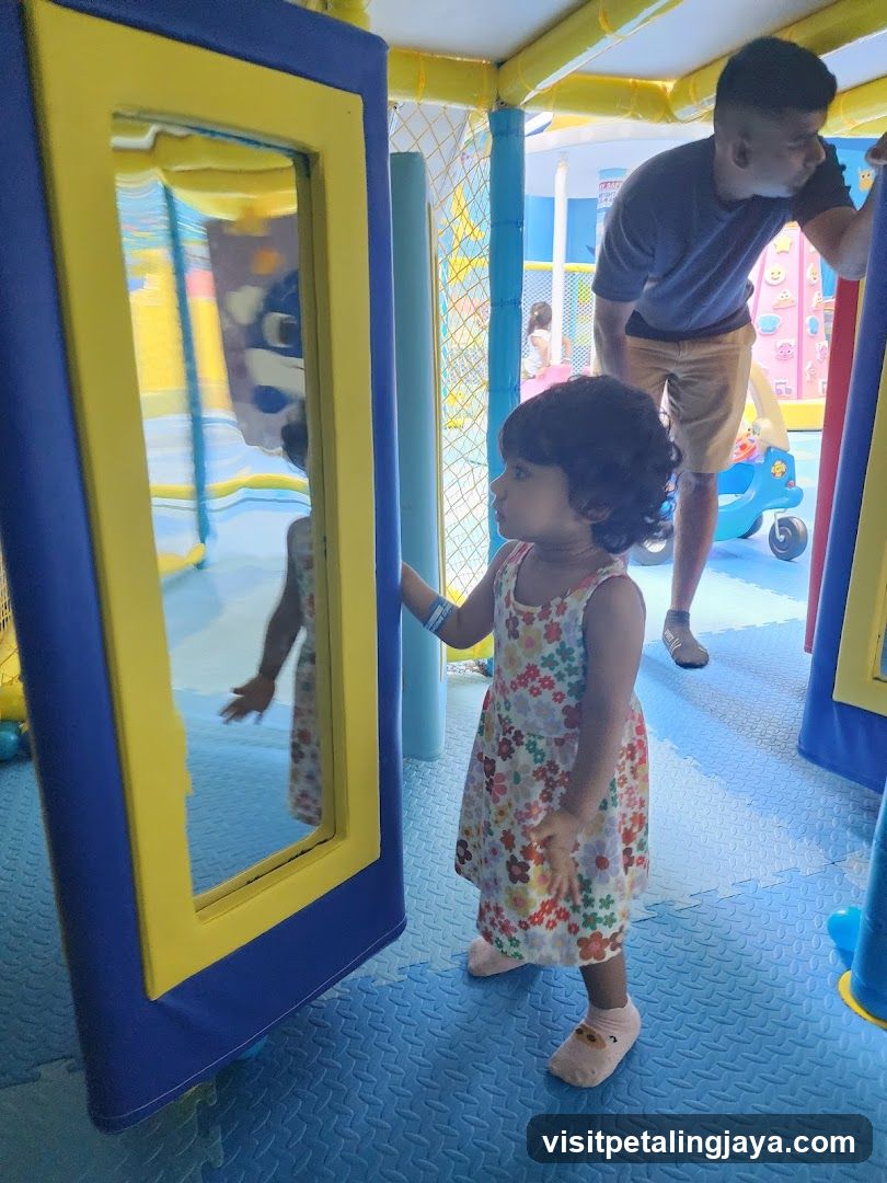 Pinkfong Baby Shark Adventure Ville
