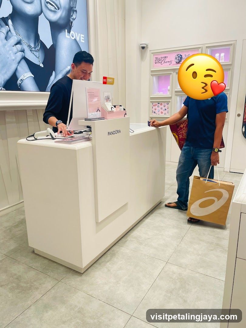 Pandora Store Interior