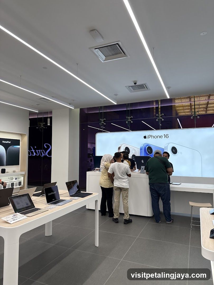 Apple Store Interior