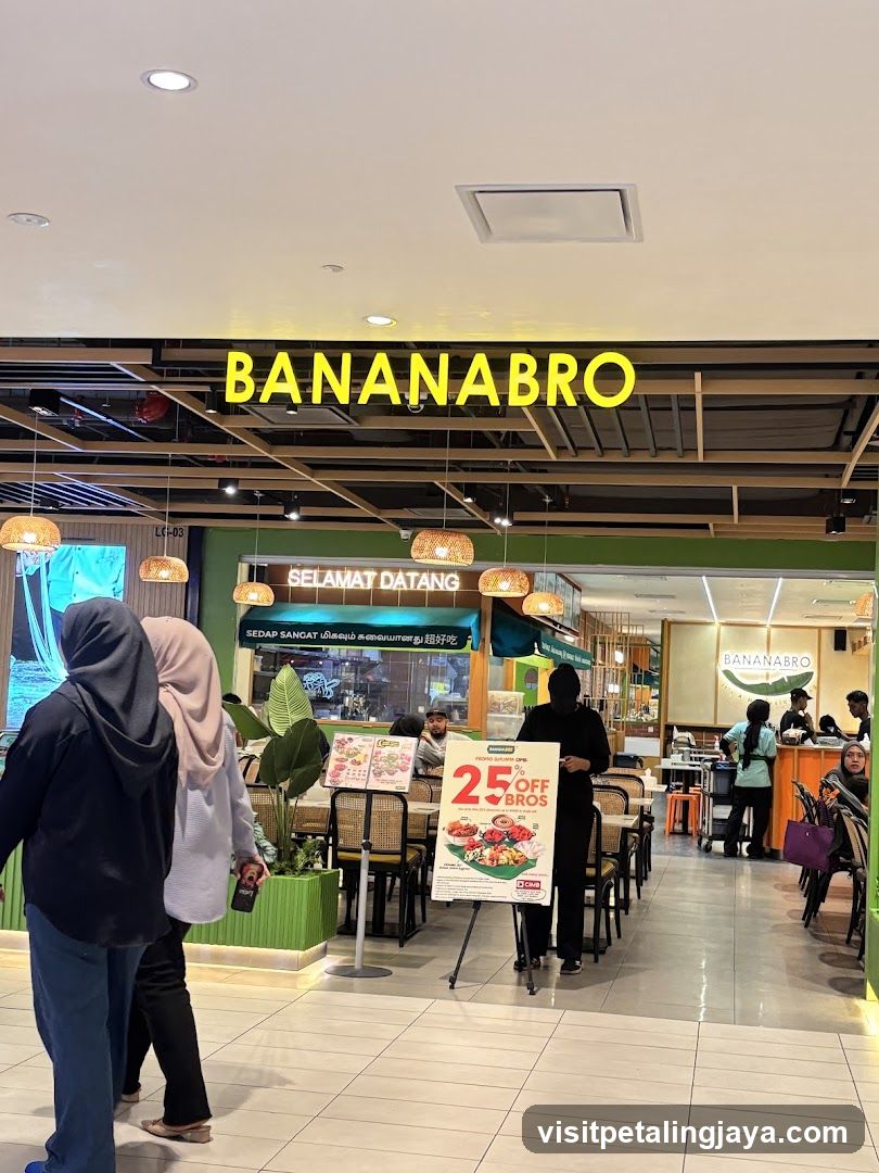 Bananabro Interior View