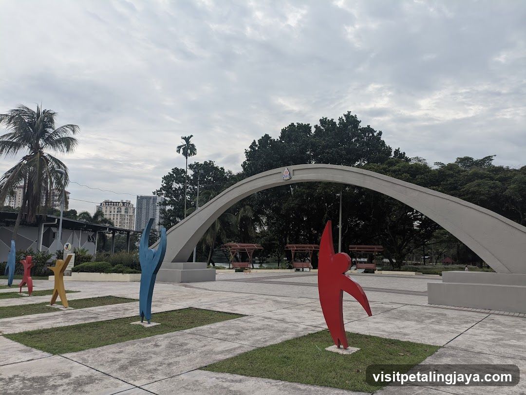 Tasik Kelana Jaya