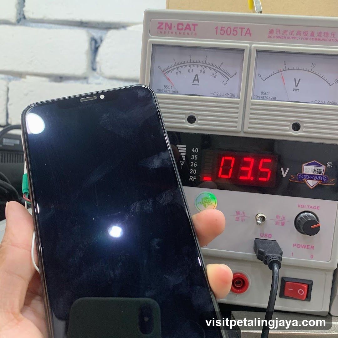 Phone Testing with Power Supply
