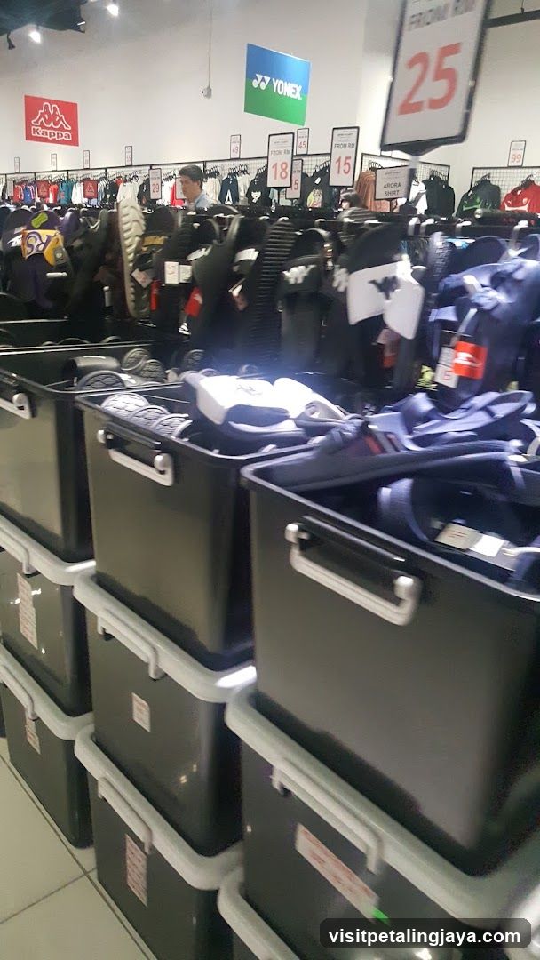 Shoe Store Interior Display