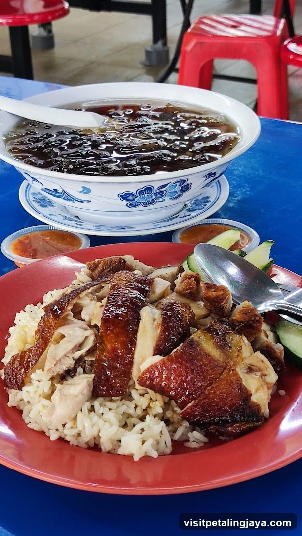 Hainanese Chicken Rice with Soup