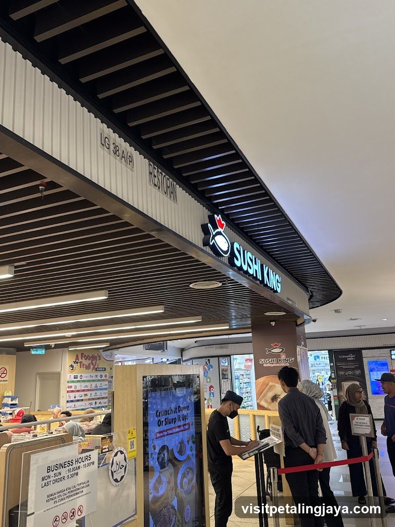 Sushi King Interior View